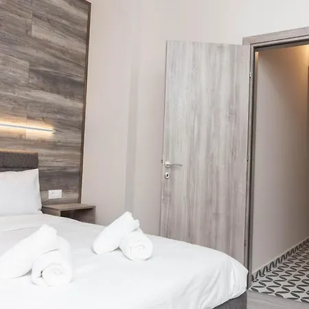 Skg Premium شقة سالونيك